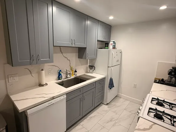 11956 Gorham Ave APT 6, Los Angeles, CA 90049
