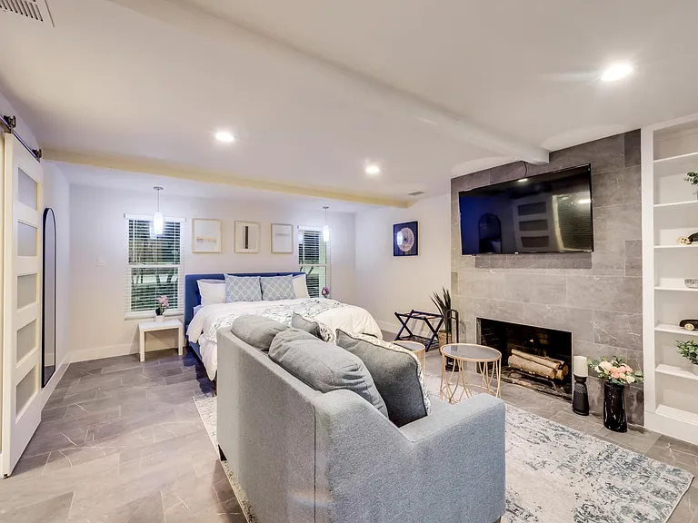 6217 Alpha Rd — Photo 28