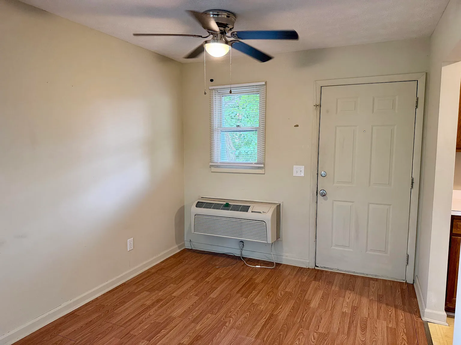 1 bed, 1.0 bath, 750 sqft, $750 — Photo 2