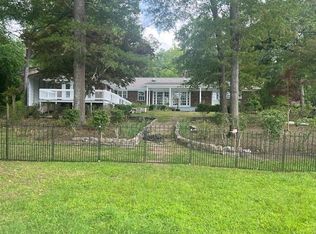 253 W Lakeview Dr NE, Milledgeville, GA 31061