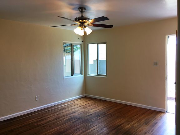 4th image of 4538 College Ave