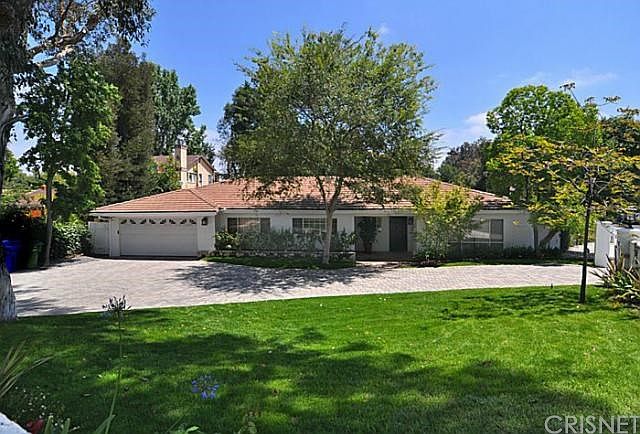 1st image of 22103 Avenue Morelos
