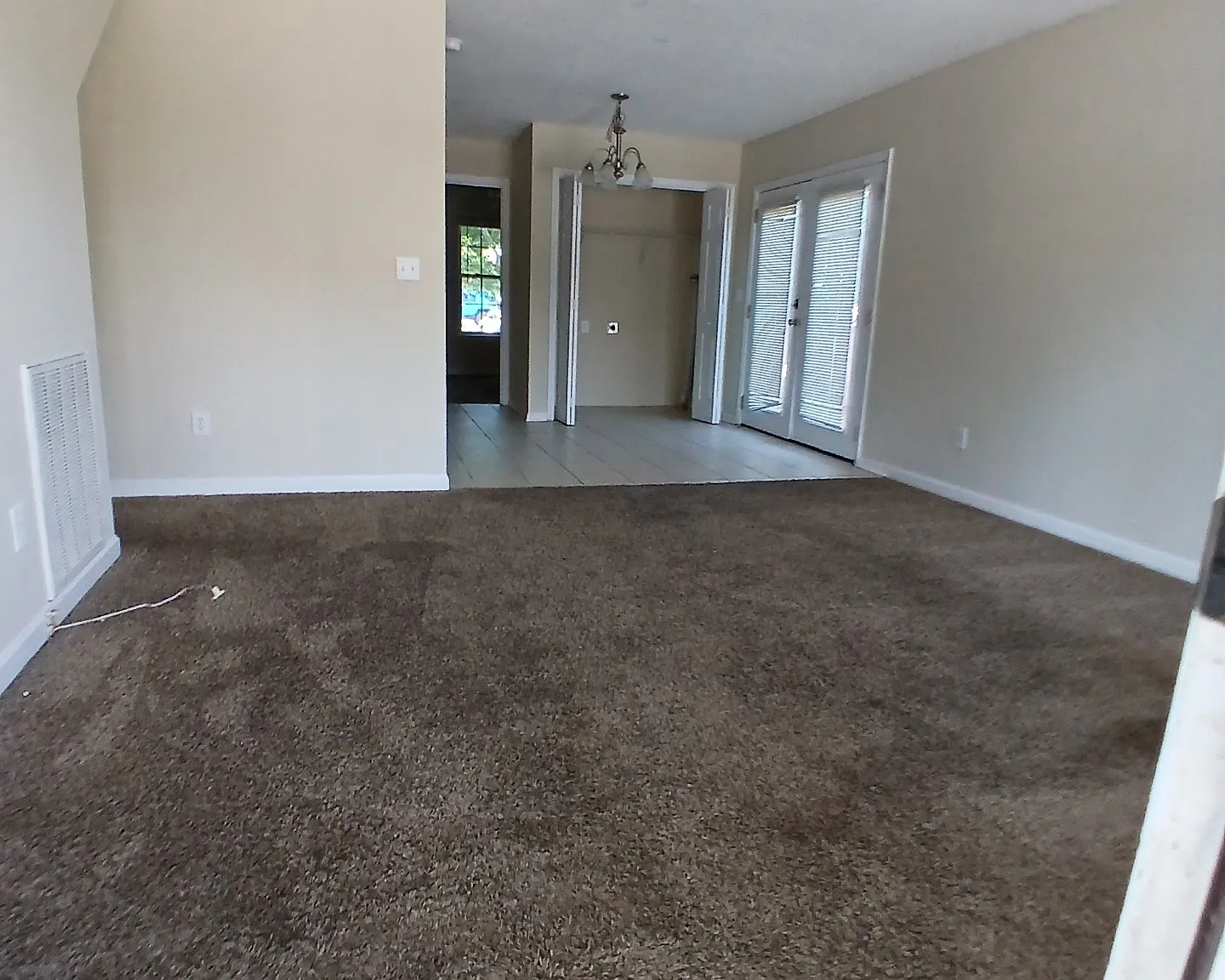 3 bed, 2.5 bath, $1,500 — Photo 3