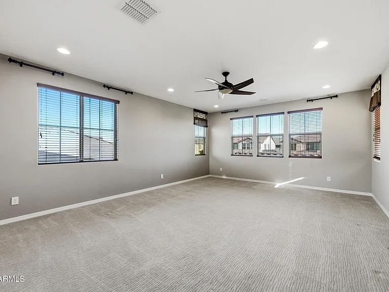 1930 E Horseshoe Dr — Photo 32
