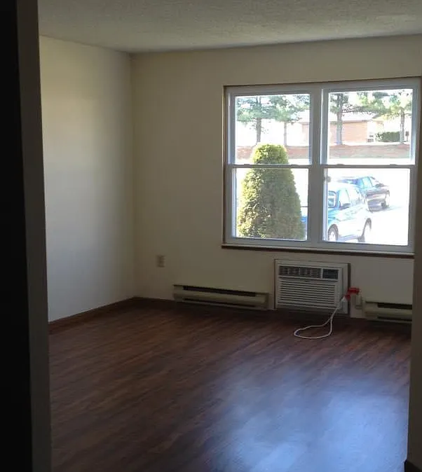 Vinton Manor — Photo 3