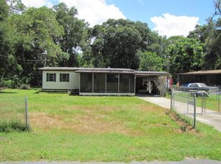 17380 SE 66th St, Ocklawaha, FL 32179