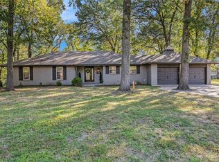 1606 NW Fawn Ct, Blue Springs, MO 64015
