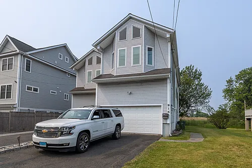 916 Reef Rd #1 Photo 1