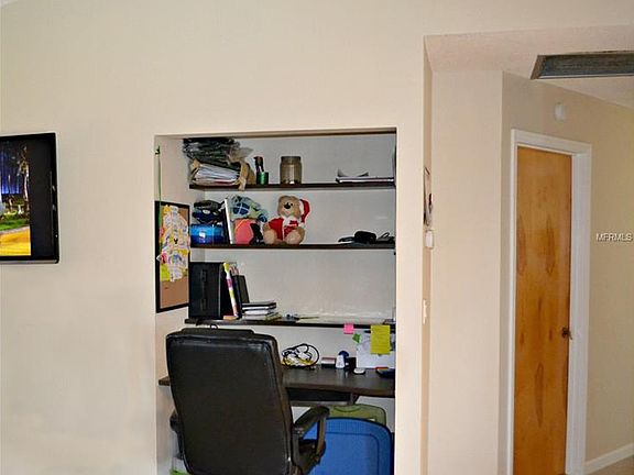 3rd image of 7038 Spinnaker Blvd