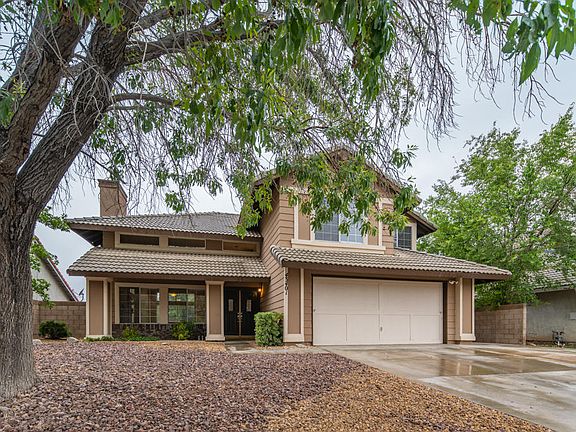 3rd image of 43401 Carpenter Dr