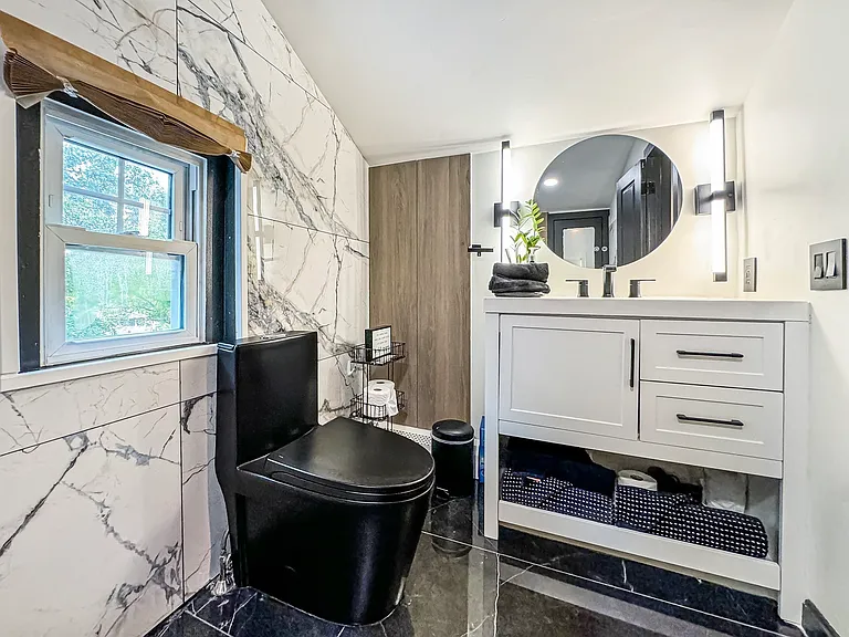 8 Greenhalge St — Photo 10