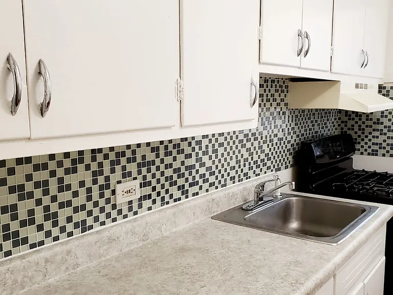 642 Pickus Ct — Photo 19