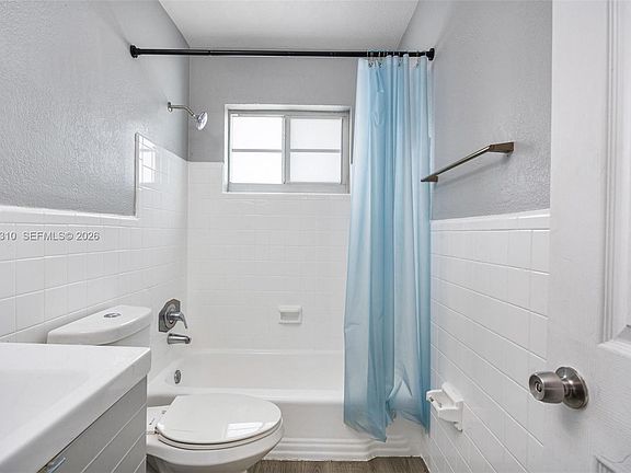 4th image of 1135 8th St APT 10
