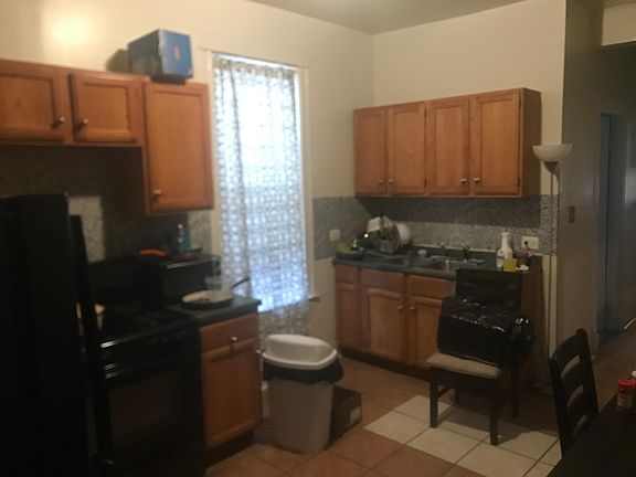 4th image of 1715 N Tripp Ave #1