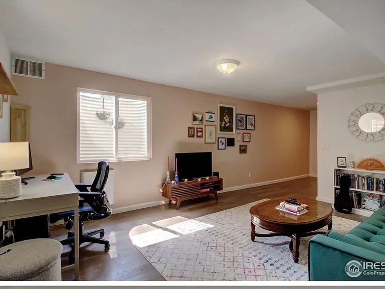 545 Main St #BASEMENT — Photo 5