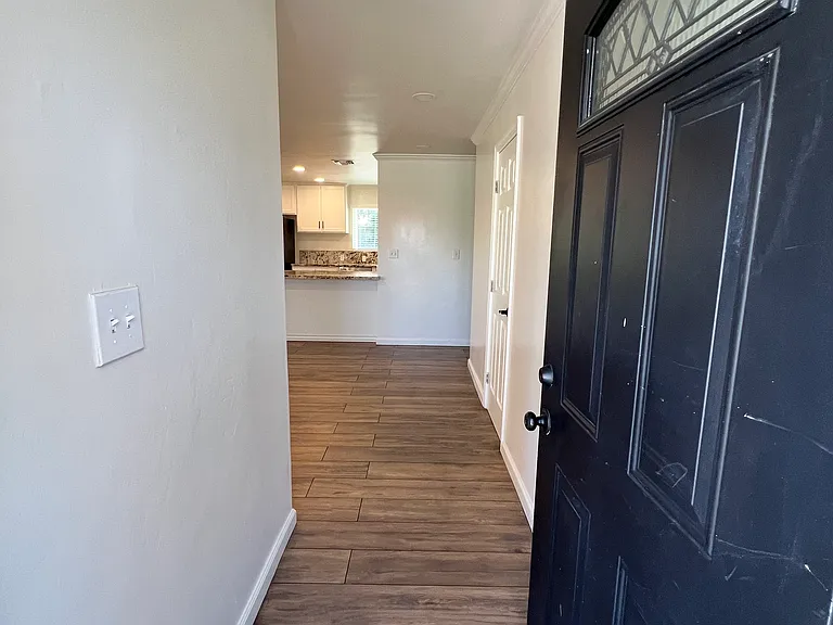 3917 Granada Ave — Photo 3