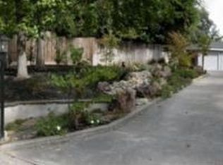 910 Saverien Dr, Sacramento, CA