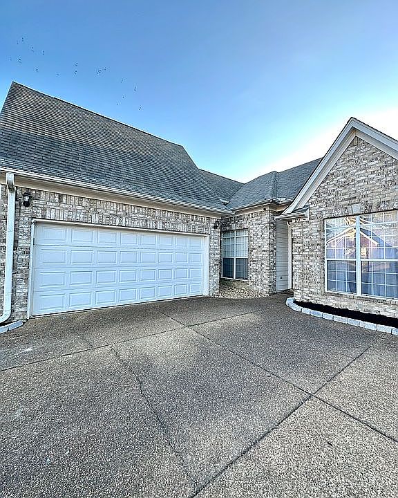 1st image of 173 Fairway Trace Dr