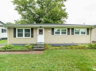 8006 8th St W, Rock Island, IL