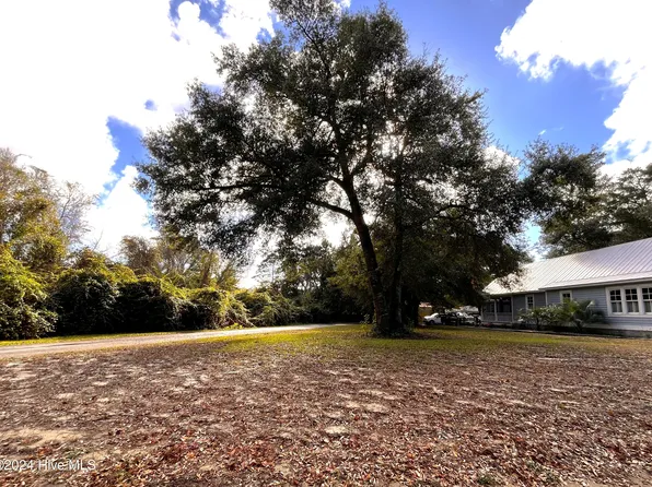 301 Fire Fly Ln Lot 1, Southport, NC 28461