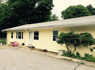 99 Pleasant St, Plainville, MA 02762