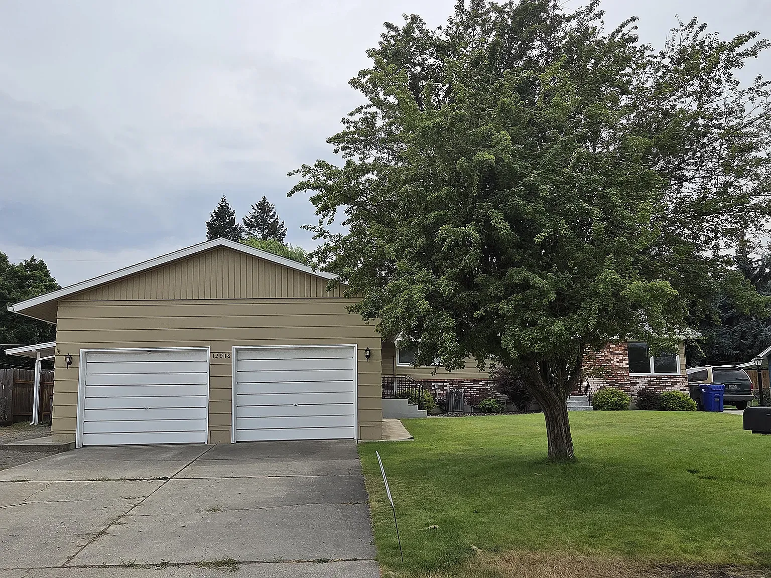 3 bed, $1,800 — Photo 3