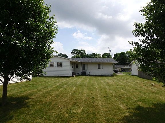 2nd image of 429 Featherwood Dr