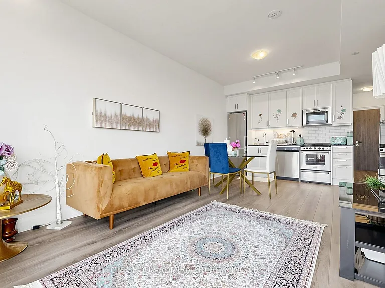 20 Gatineau Dr #1708E — Photo 3