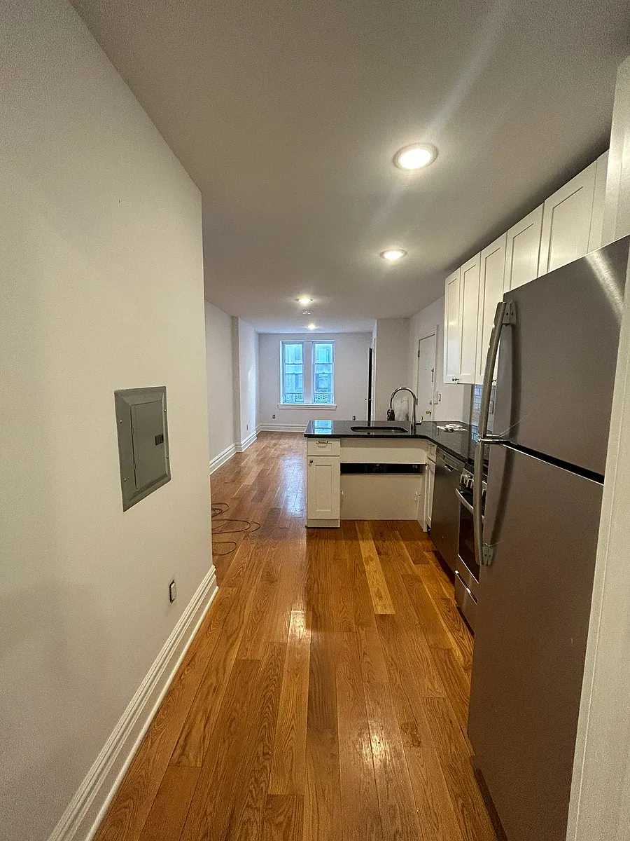 Building Photo - 331 Baldwin Ave #1