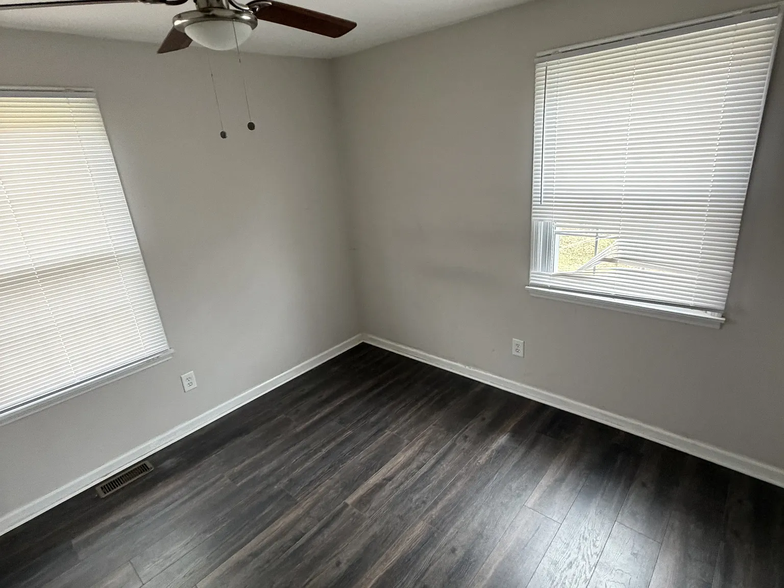 4 bed, 1456 sqft, $2,200 — Photo 3