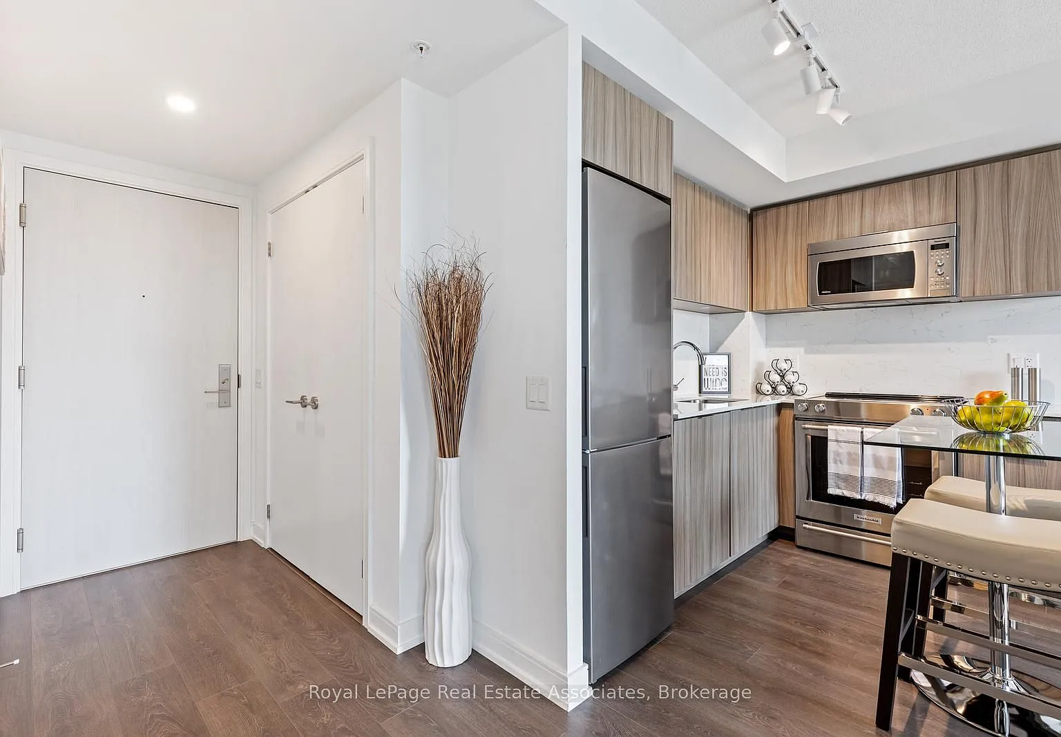 1 bed, $1,950 — Photo 1