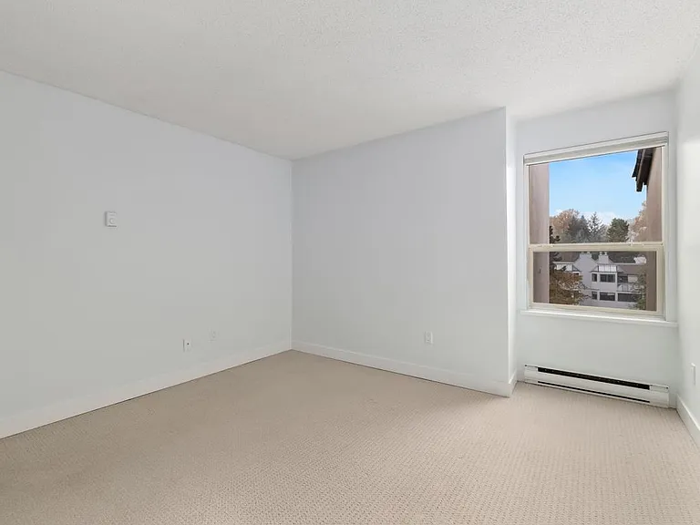 9857 Manchester Dr #407 — Photo 18