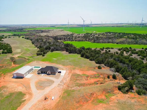 23868 E 920th Rd, Thomas, OK 73669