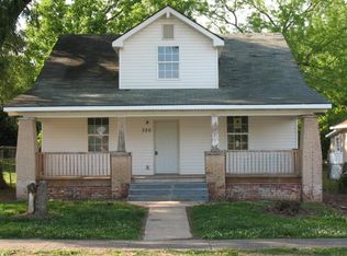 320 Highland Ave, Johnson City, TN 37604