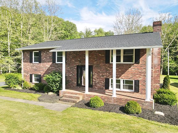 2nd image of 314 Parkview Dr