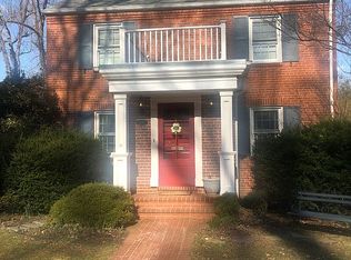 2631 S Grant St, Arlington, VA 22202