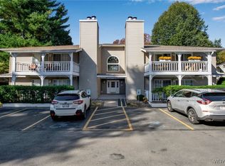 1240 Youngs Rd UNIT H, Buffalo, NY 14221