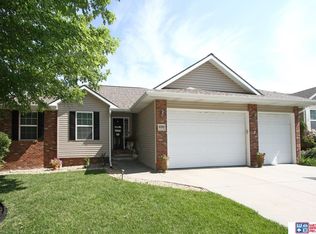 8200 Rainy River Rd, Lincoln, NE 68505