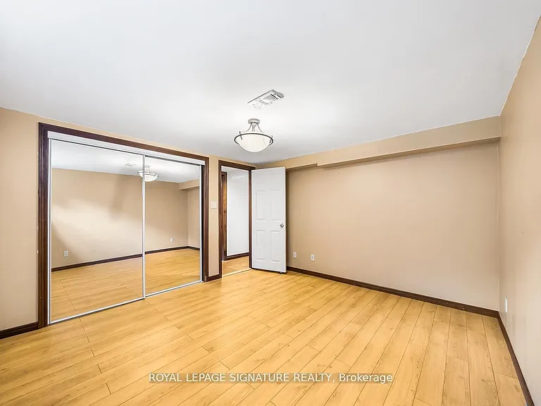21 Broadlands Blvd — Photo 30