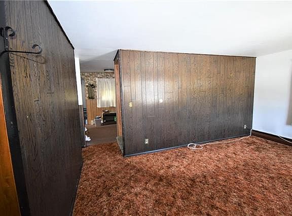 4th image of 212 S Lincoln Ave