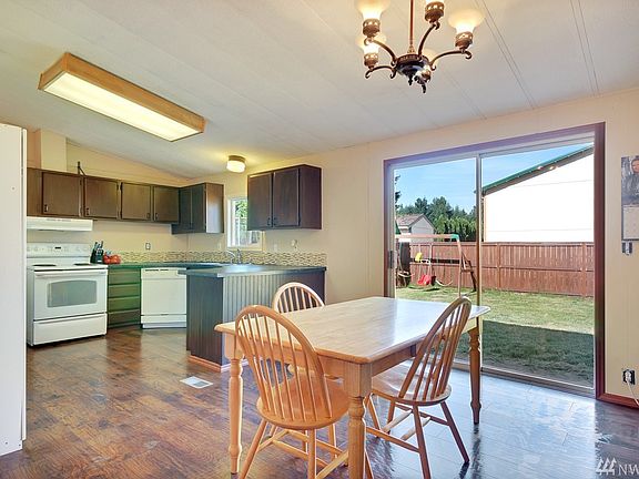 5th image of 12103 241st Avenue Ct E