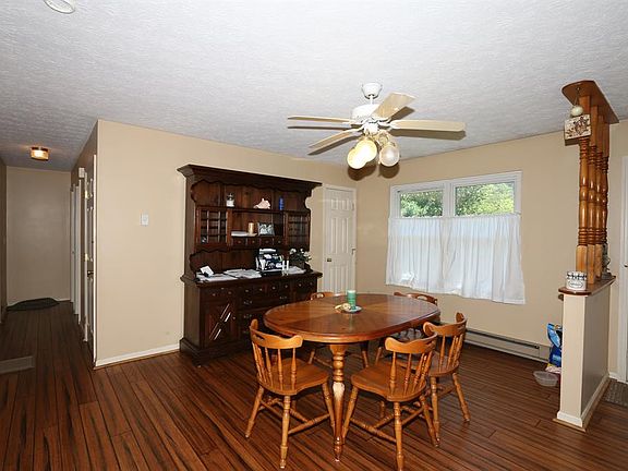 5th image of 55 Bay Dr