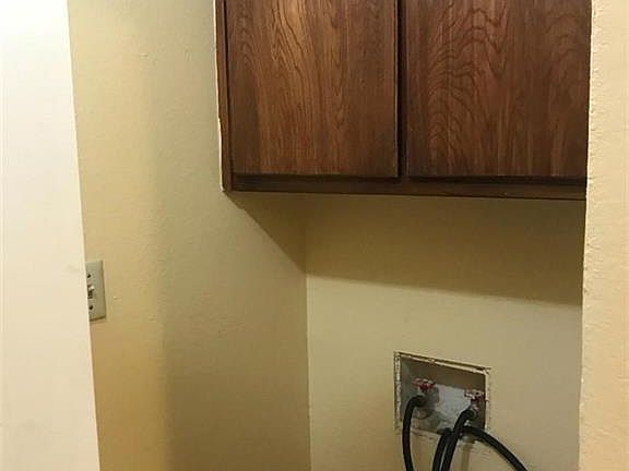 5th image of 534 Signal Hill Ct S