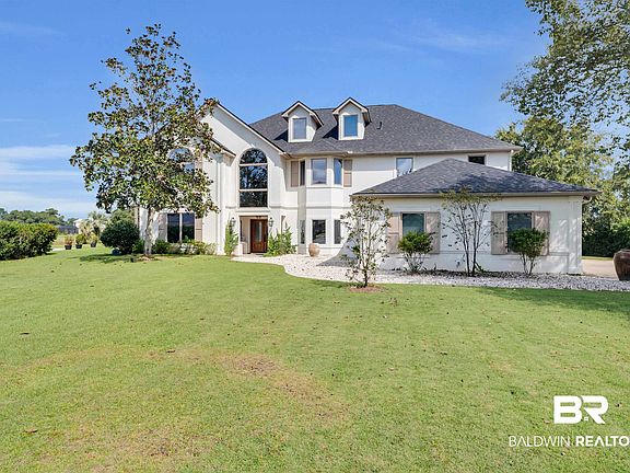 3rd image of 254 Royal Dr