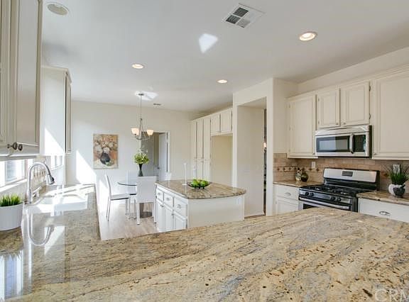 5th image of 30303 Ravenswood Cir
