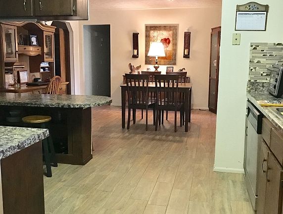 3rd image of 12409 Kelly Pl