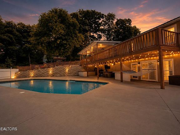 3rd image of 8023 Conner Rd