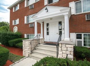 6 Grafton St UNIT 1, Shrewsbury, MA 01545