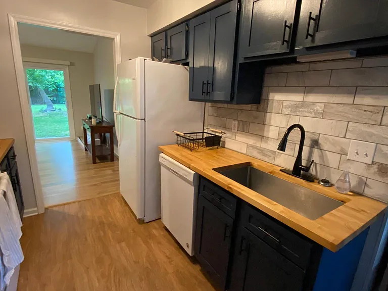 2103 Rolling Ridge Dr #1 — Photo 10