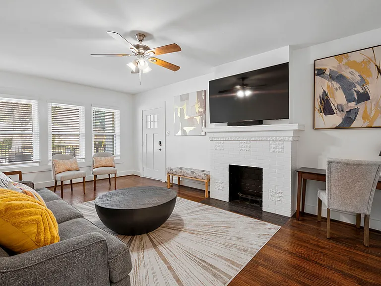 5802 Oram St #5802 — Photo 9